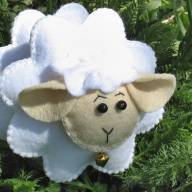 Мастер-класс &quot;Шьем овечку из фетра - символ 2015 года&quot; - Овечка из фетра белая
